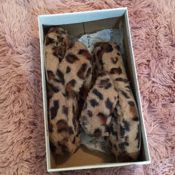 Fashion Nova Shoes - Sold Fashion Nova Warmness Flip Flops